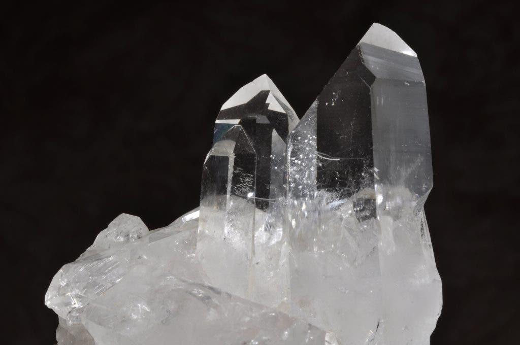 Quartz mineral for international buyers